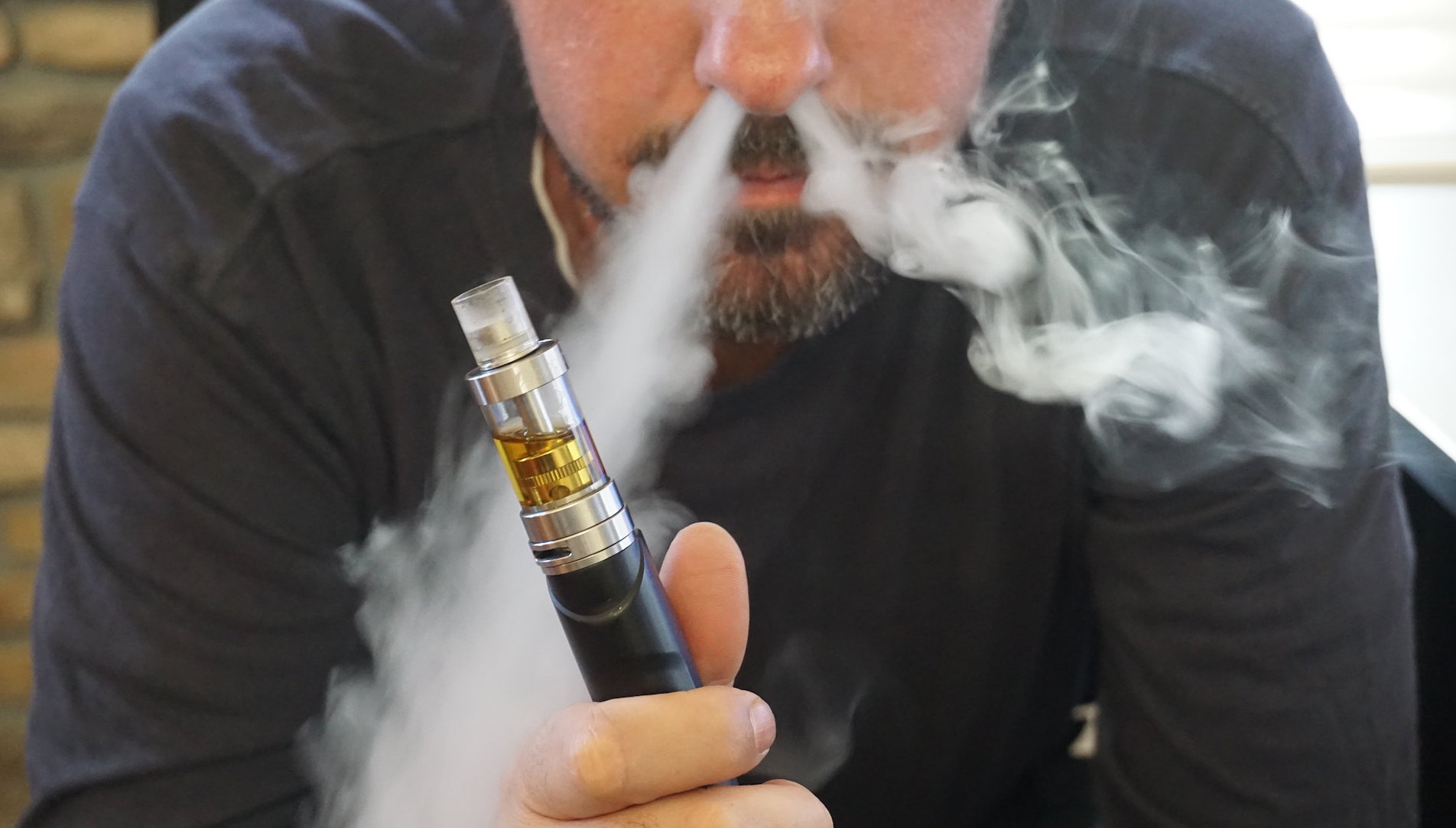 elfbar nachfüll pod läuft aus E-cigarettes jetables – Vapo clope main image 0